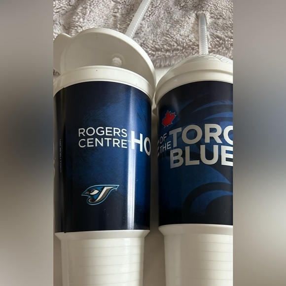 Toronto blue jays stadium cups - Picture 2 of 3